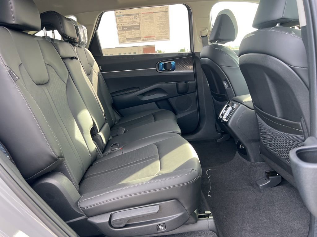 New 2026 Kia Sorento EX image 13