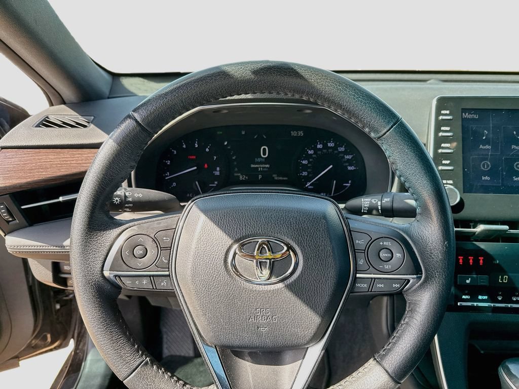 Used 2022 Toyota Avalon XLE FWD image 13