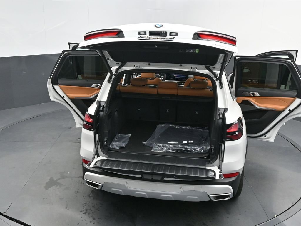 New 2026 BMW X5 xDrive40i AWD/4WD image 56