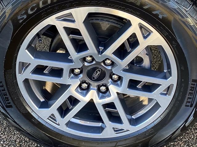 Used 2025 Ford Expedition Active image 30