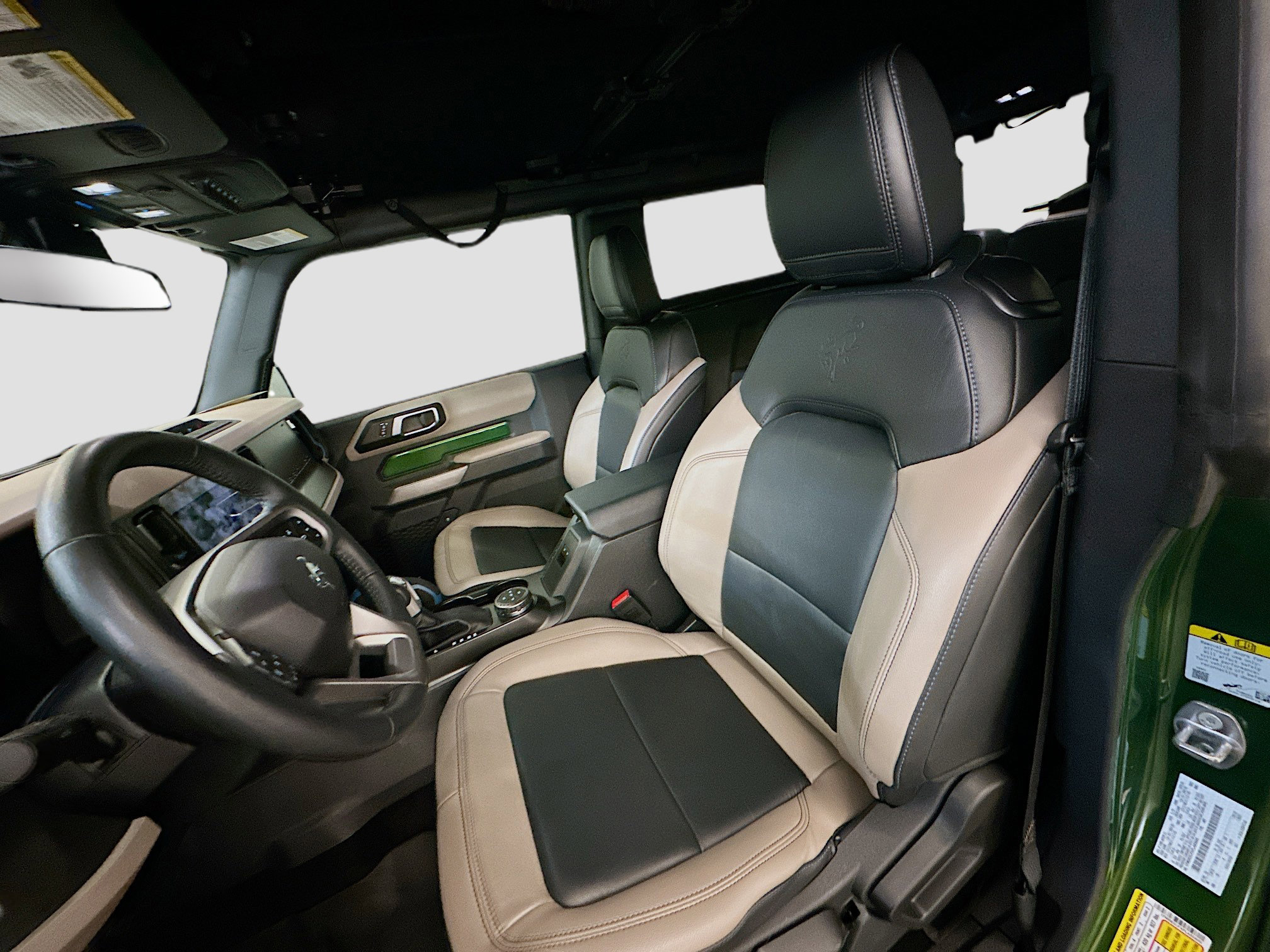 Used 2023 Ford Bronco Wildtrak image 13