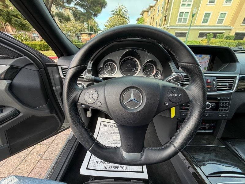 Used 2010 Mercedes-Benz E 550 Sedan image 58