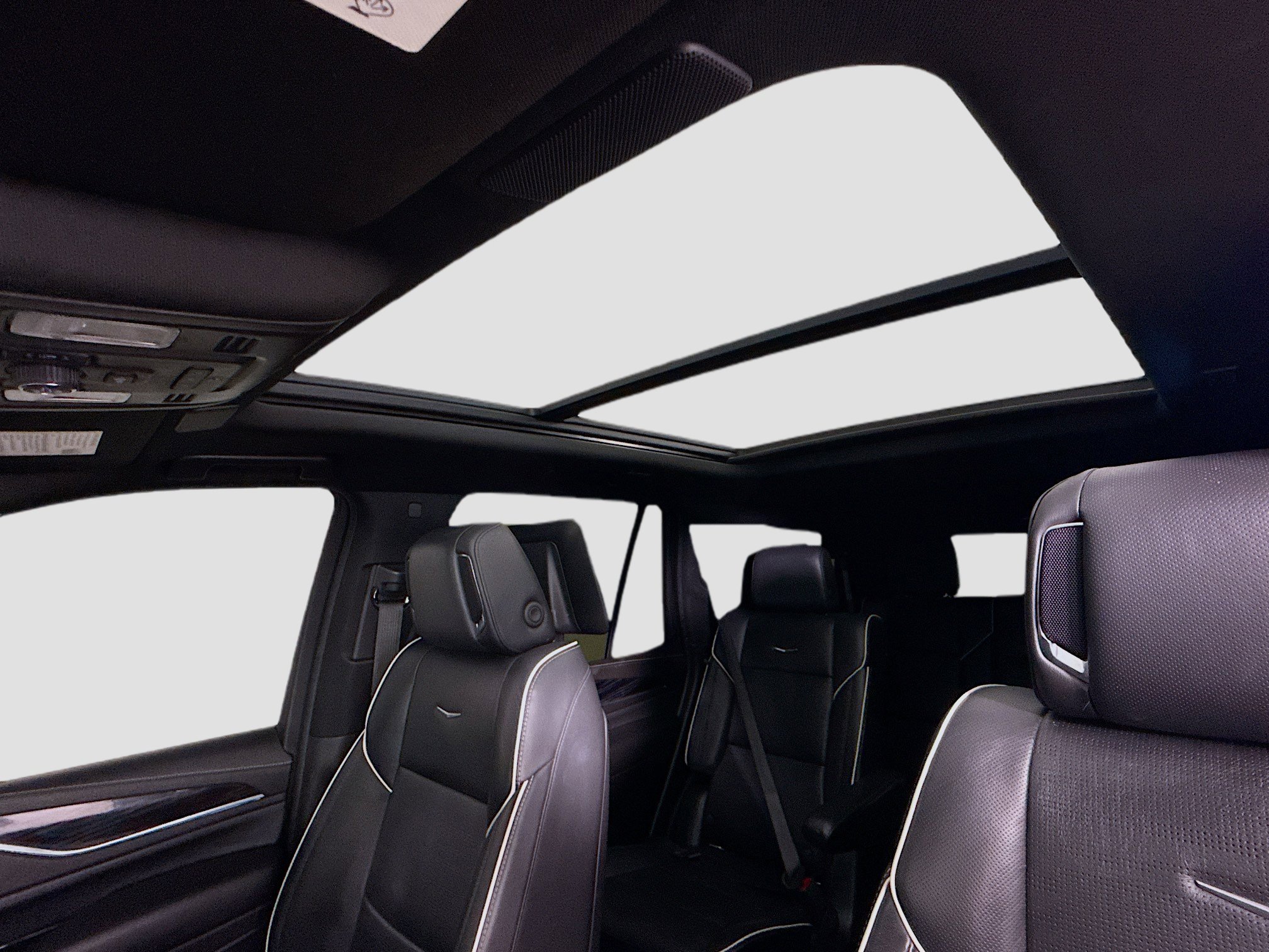 Used 2021 Cadillac Escalade Sport w/ Heavy-Duty Trailer Package AWD/4WD image 23