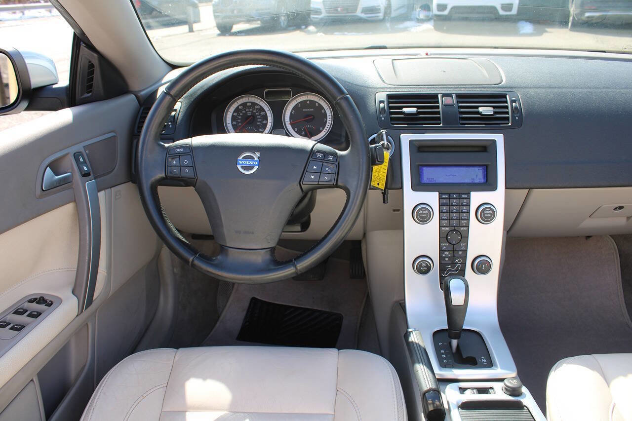 Used 2012 Volvo C70 T5 image 14