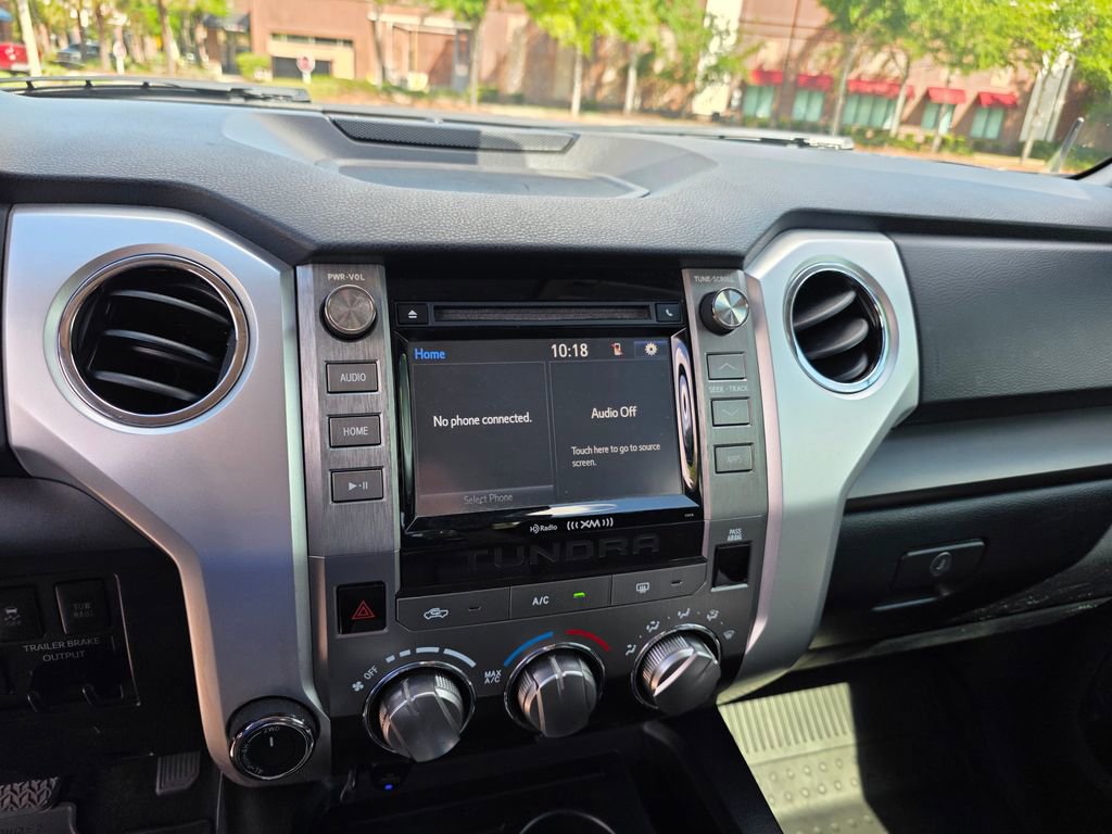 Used 2019 Toyota Tundra SR5 w/ SR5 Upgrade Package AWD/4WD image 18