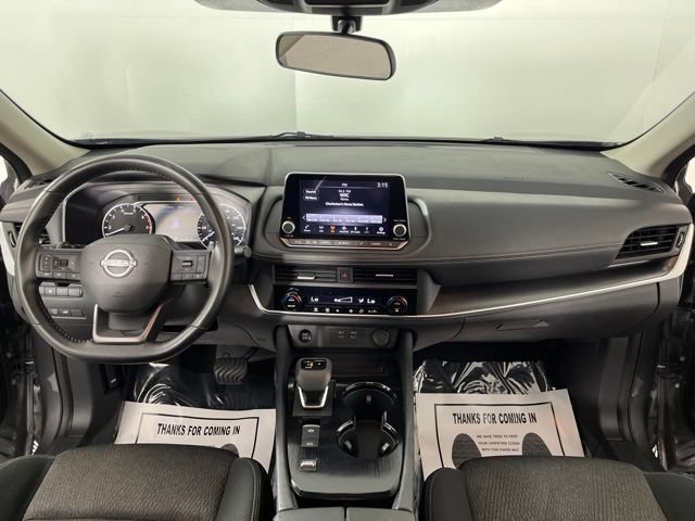 Used 2025 Nissan Rogue SV FWD image 37