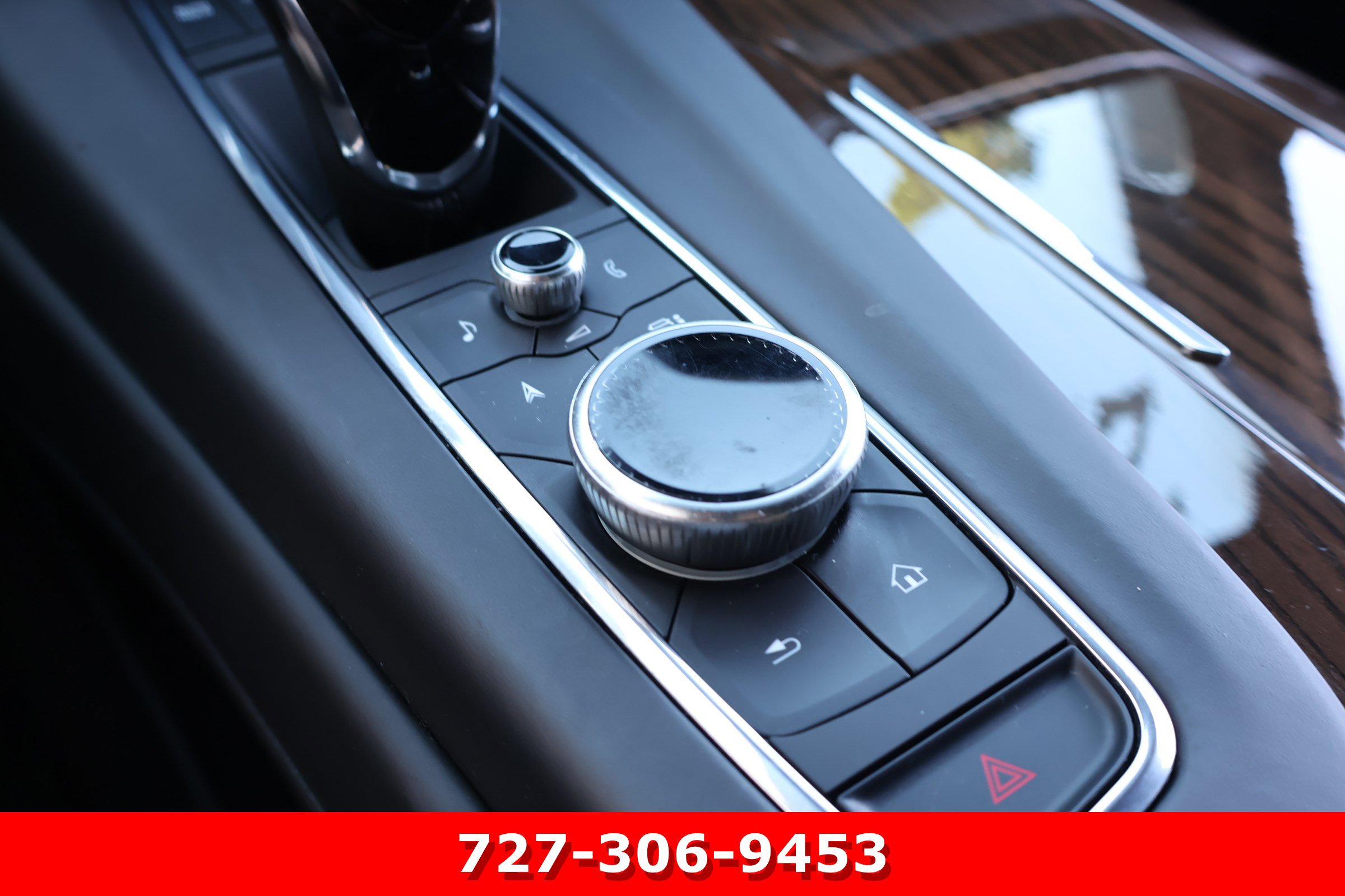 Used 2023 Cadillac Escalade Sport Platinum AWD/4WD image 32