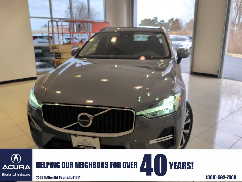 Used 2022 Volvo XC60 B5 Momentum w/ Advanced Package