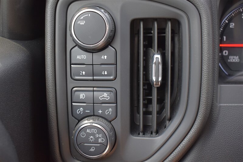 Used 2020 Chevrolet Silverado 1500 W/T w/ WT Value Package AWD/4WD image 15