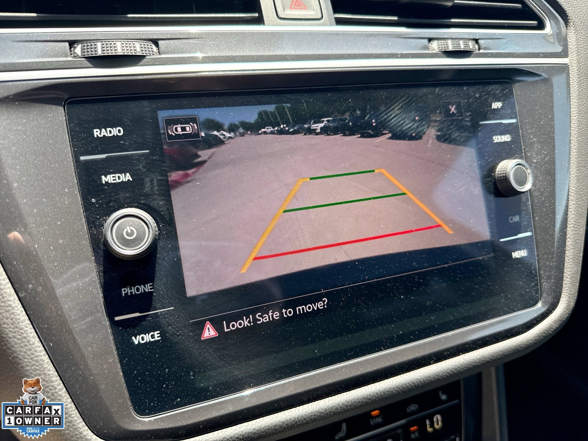 Certified 2024 Volkswagen Tiguan SE R-Line FWD image 24