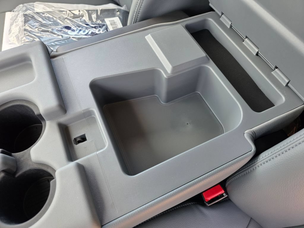 New 2027 Ford F650 2WD Regular Cab Super Duty image 22