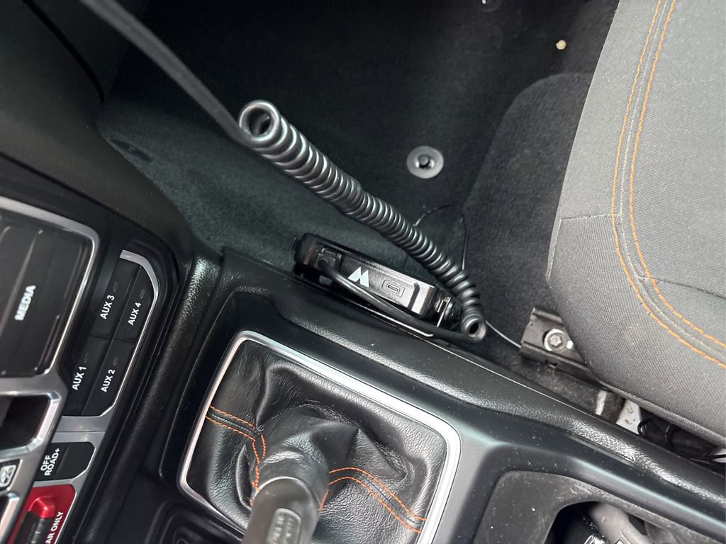 Used 2022 Jeep Gladiator Mojave w/ Cold Weather Group image 28