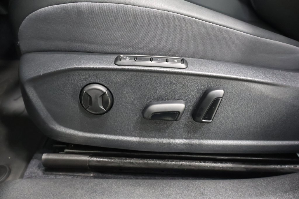 Used 2023 Volkswagen ID.4 Pro S image 14