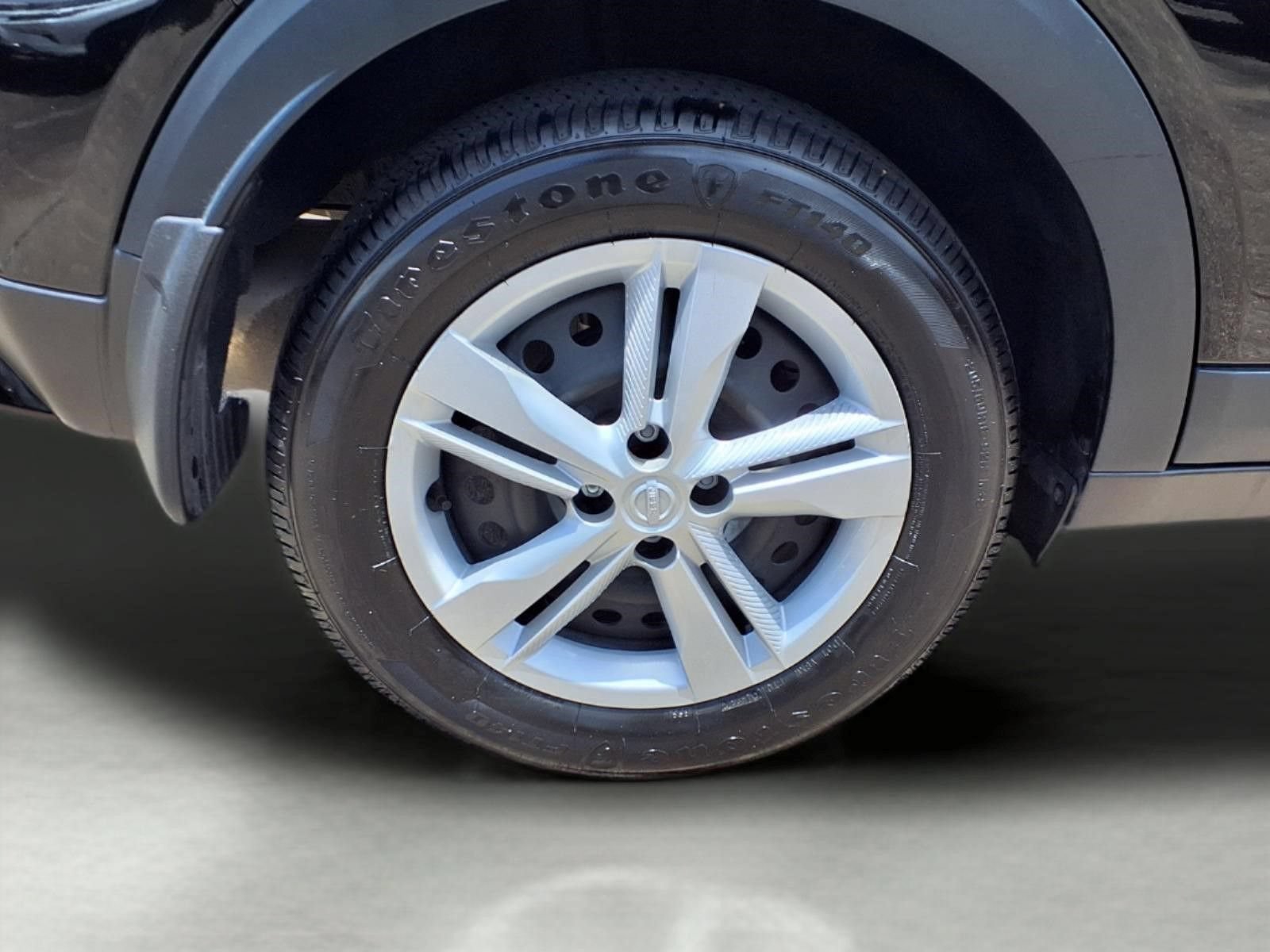 Used 2024 Nissan Kicks S FWD image 9