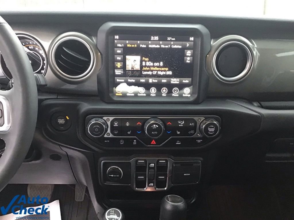 Used 2023 Jeep Wrangler Sahara w/ Cold Weather Group image 33