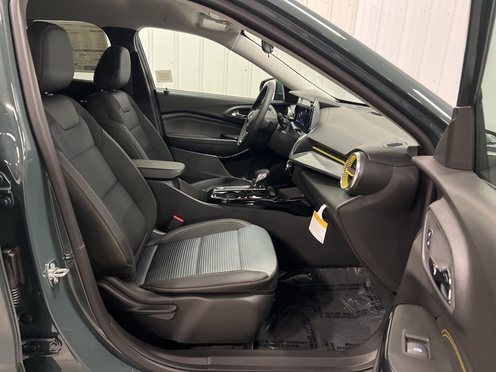 New 2026 Chevrolet Trax LT w/ Driver Confidence Package image 7