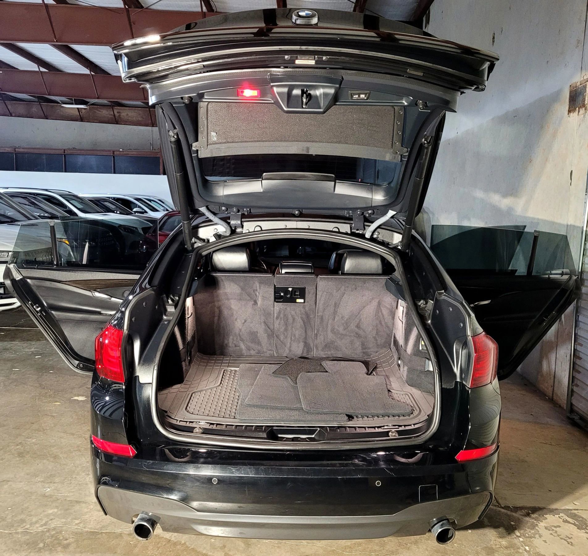 Used 2017 BMW 535i xDrive image 11