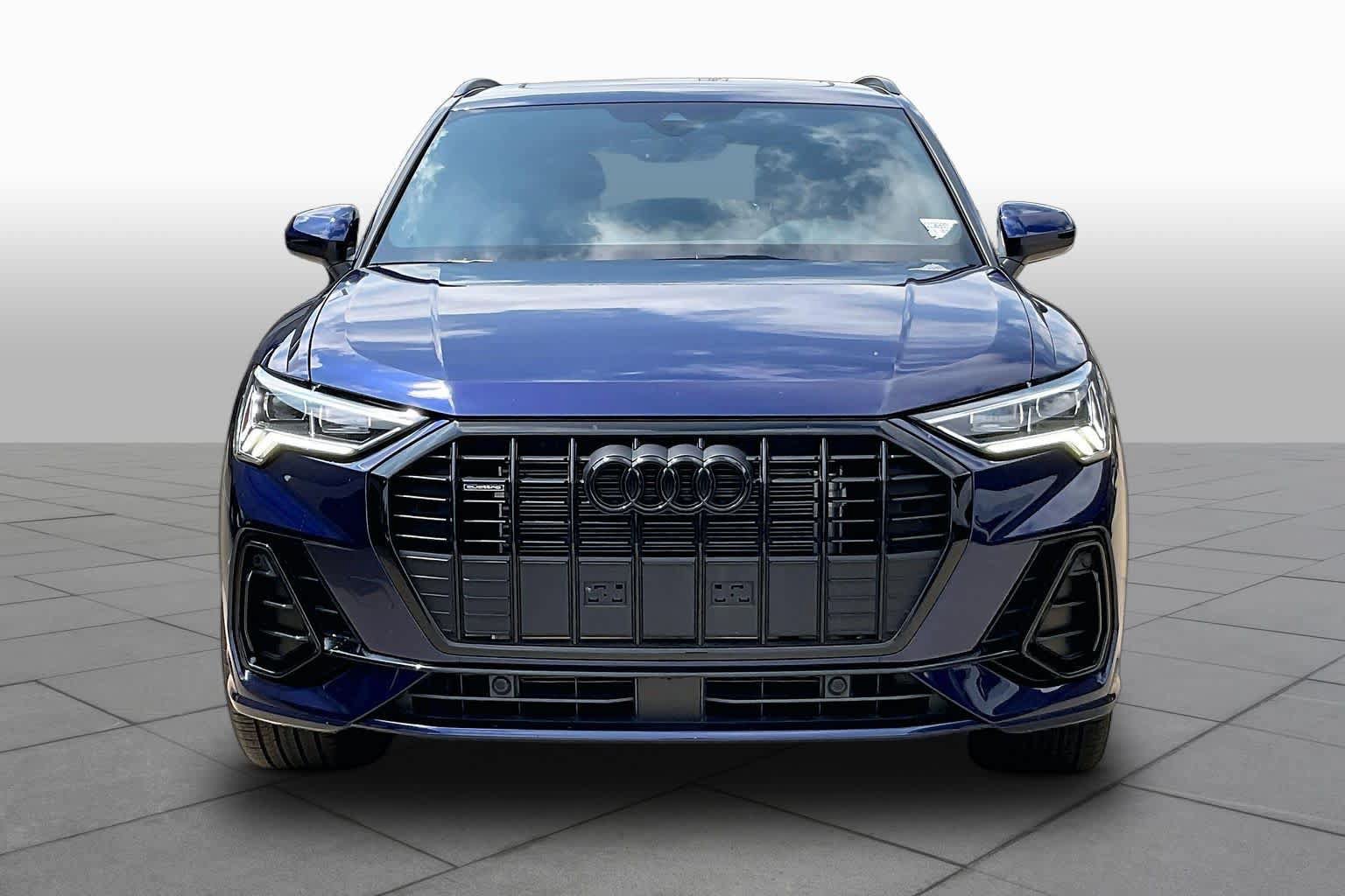 Used 2025 Audi Q3 2.0T Premium w/ Convenience Package AWD/4WD image 4