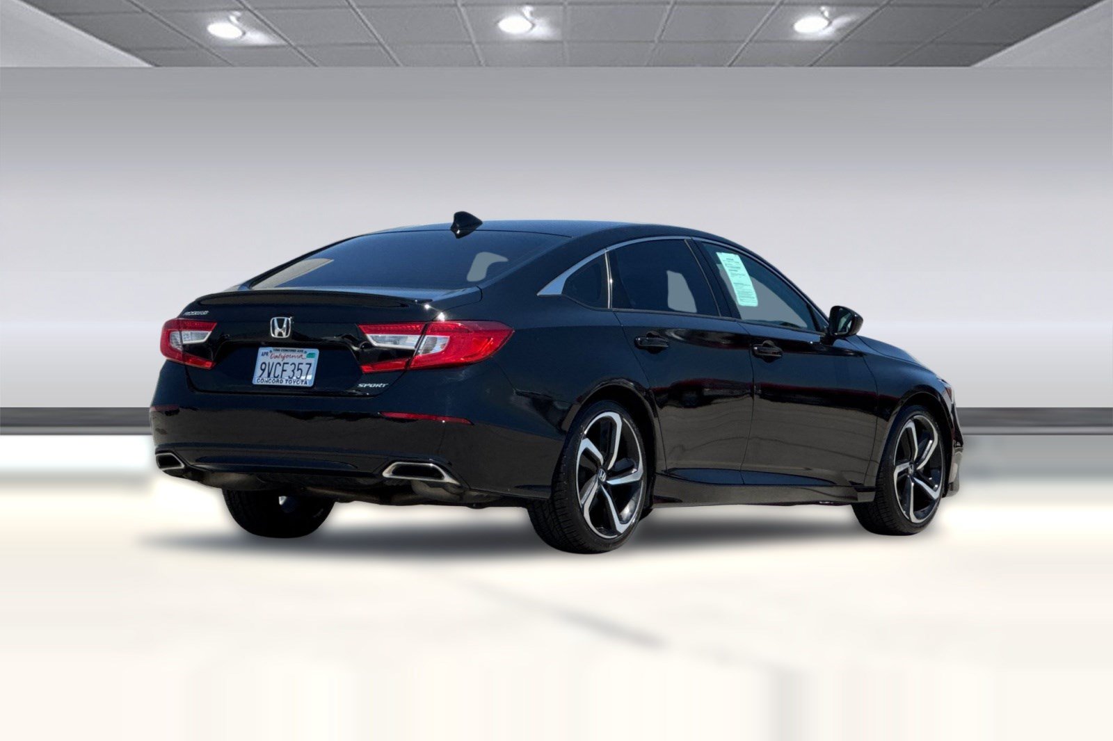 Used 2021 Honda Accord Sport image 8