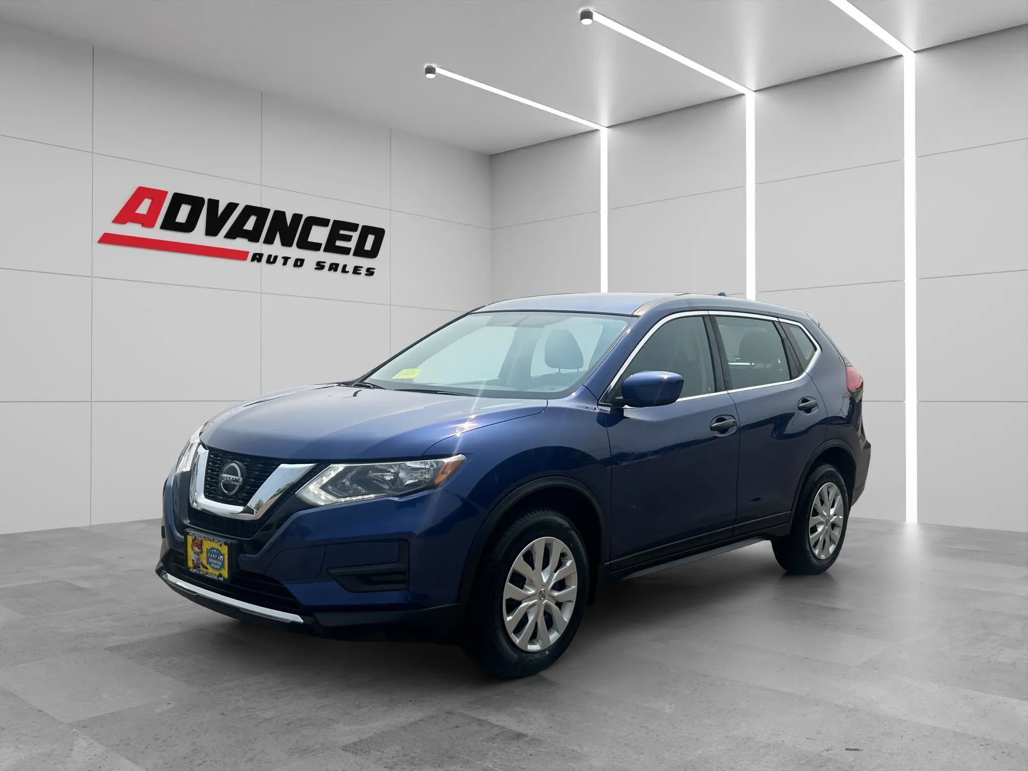 Used 2018 Nissan Rogue S image 3