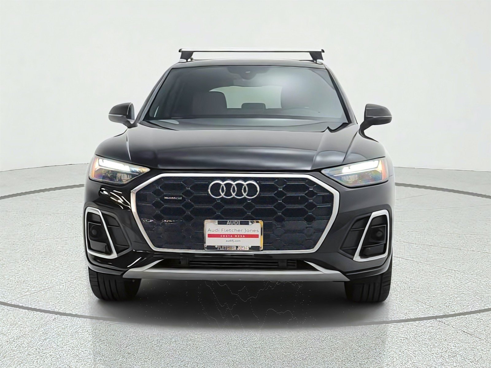 Used 2023 Audi Q5 2.0T Premium w/ Convenience Package AWD/4WD image 2