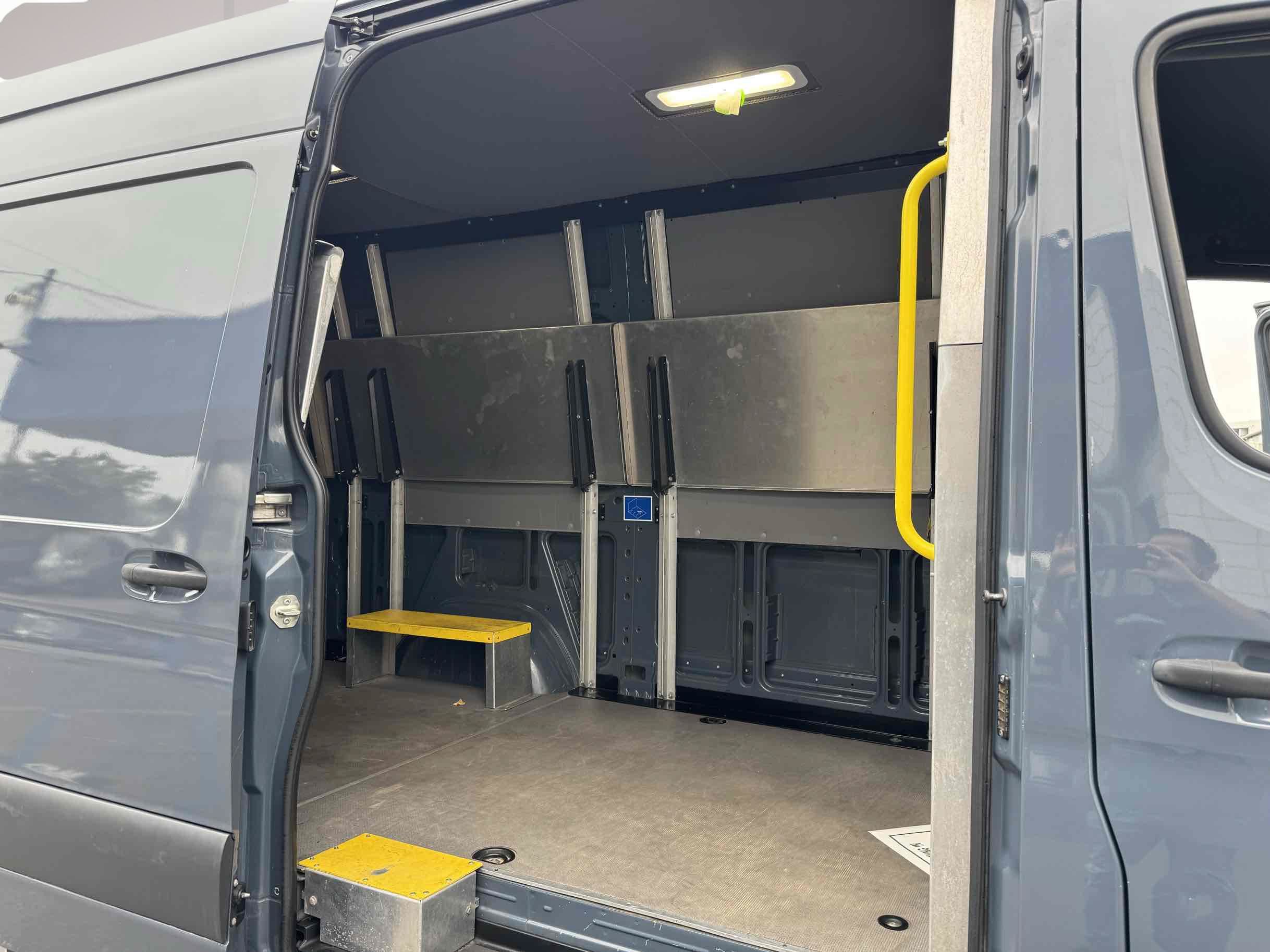 Used 2019 Mercedes-Benz Sprinter 144 image 12