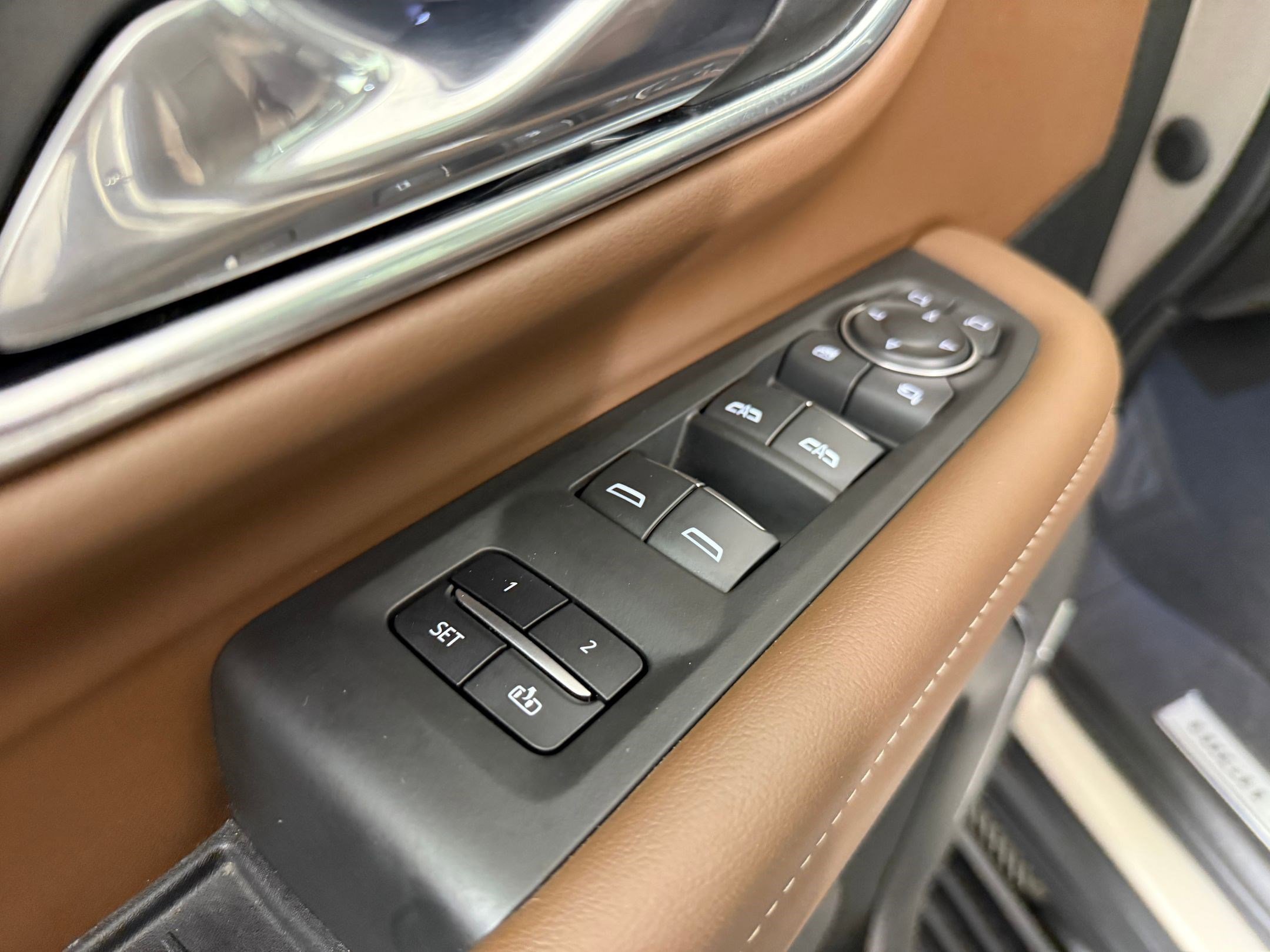 Used 2023 Chevrolet Tahoe High Country image 12