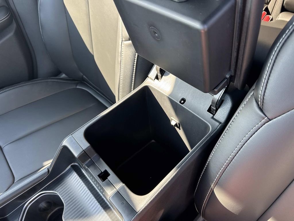 New 2025 Jeep Grand Cherokee Limited w/ Black Appearance Package image 49