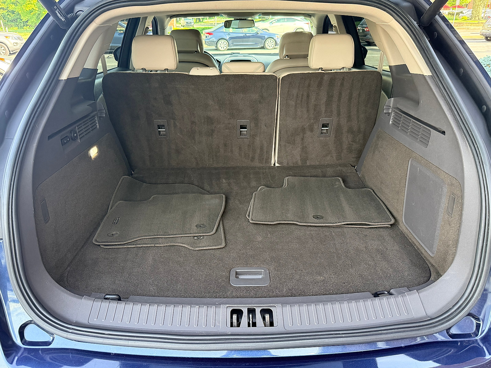 Used 2017 Lincoln MKX Reserve w/ Luxury Package AWD/4WD image 34