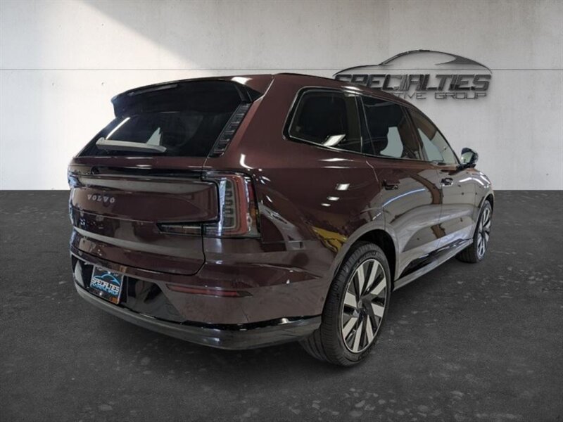 Used 2025 Volvo EX90 Ultra AWD/4WD image 10