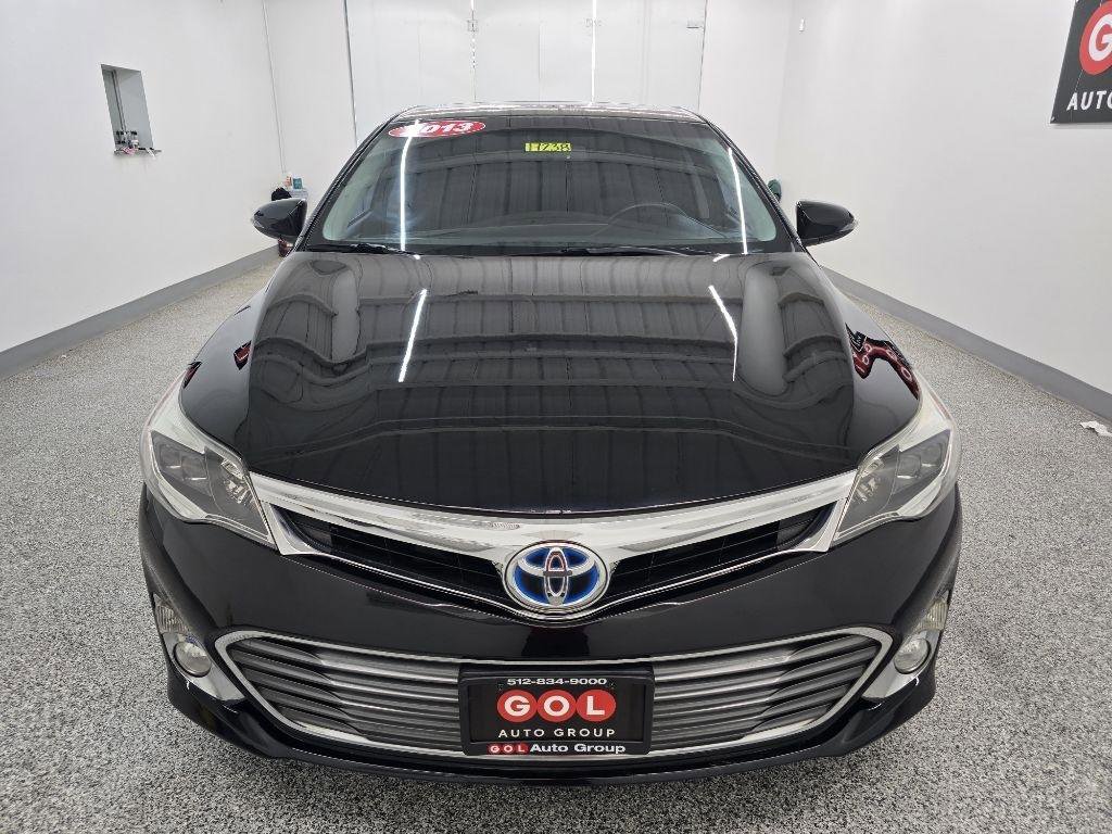 Used 2013 Toyota Avalon XLE Touring FWD image 2
