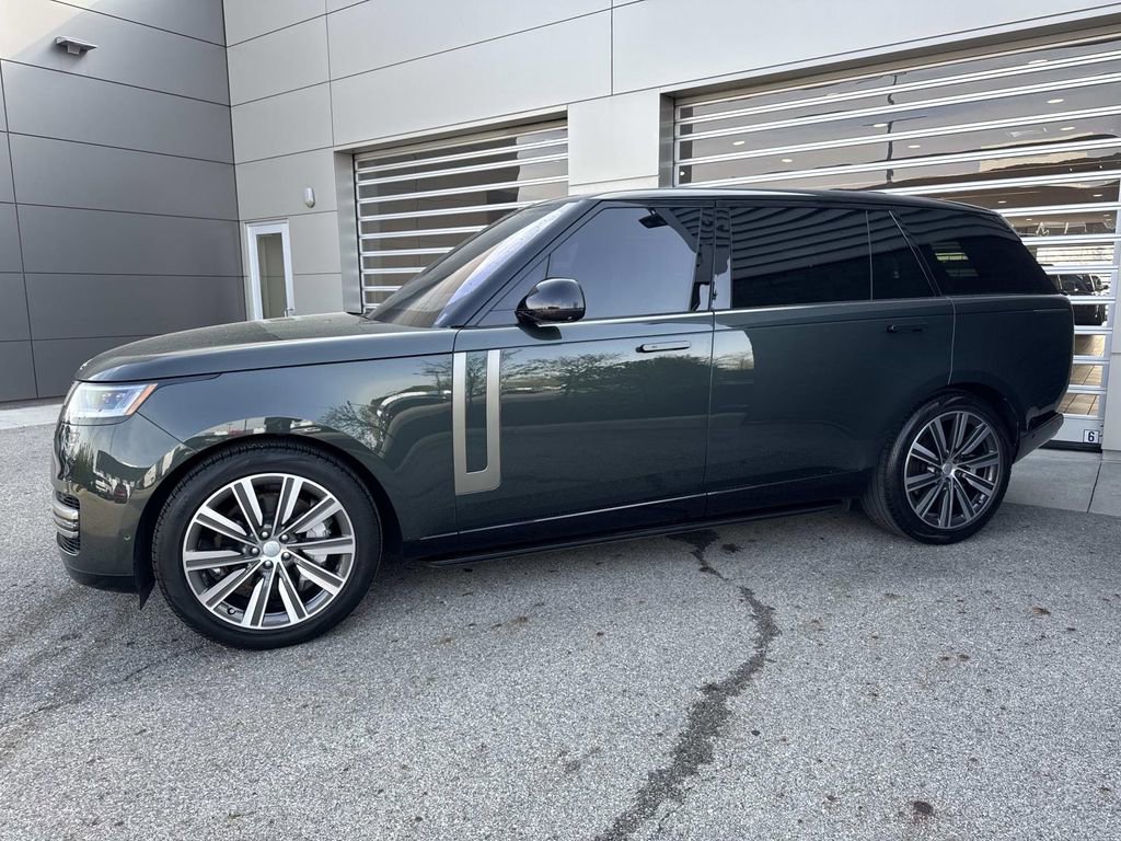 Certified 2023 Land Rover Range Rover Long Wheelbase SE AWD/4WD image 3