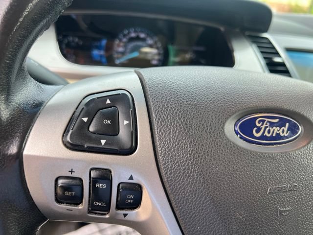 Used 2017 Ford Taurus SEL w/ Equipment Group 201A FWD image 23