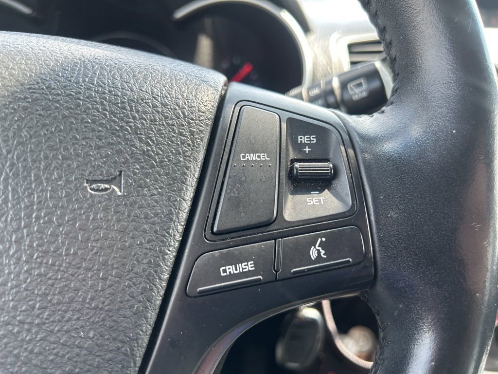 Used 2015 Kia Sorento LX image 12