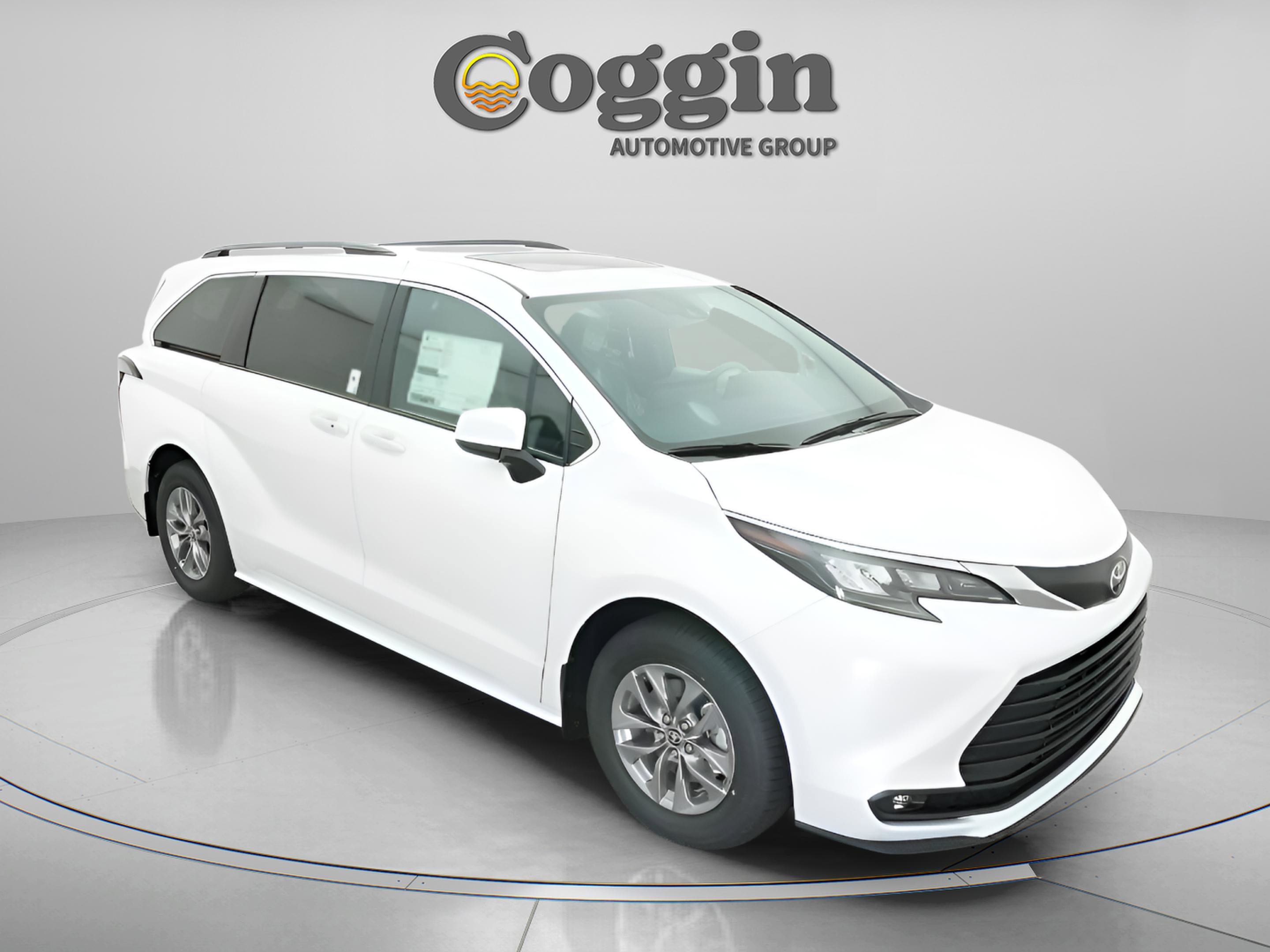 New 2026 Toyota Sienna XLE FWD image 25