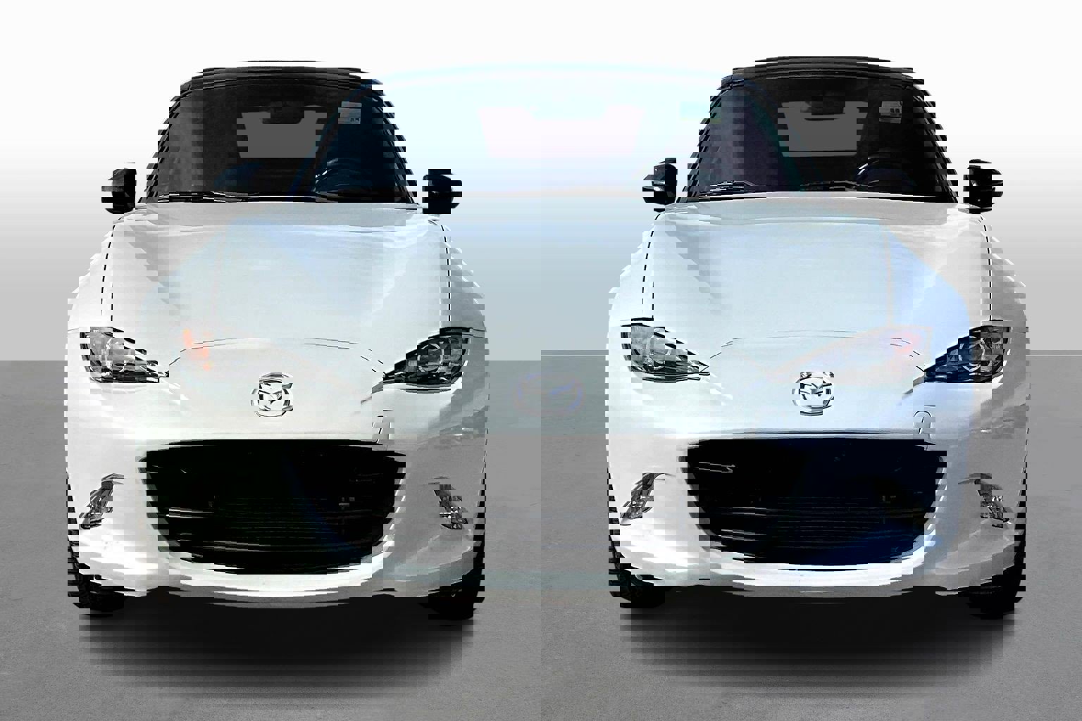 Used 2017 MAZDA MX-5 Miata Sport image 3