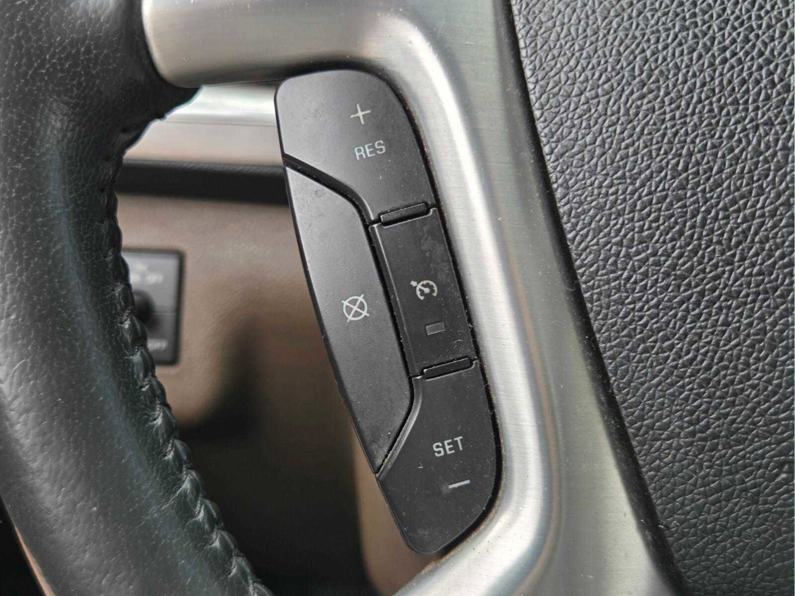 Used 2015 GMC Acadia SLT FWD image 30