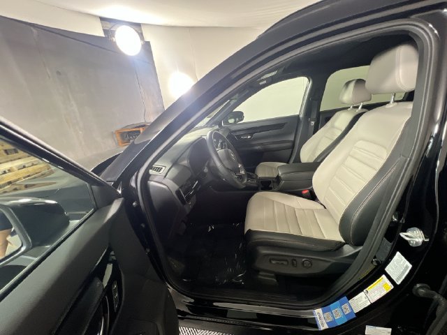 Used 2025 Honda CR-V Sport Touring image 14