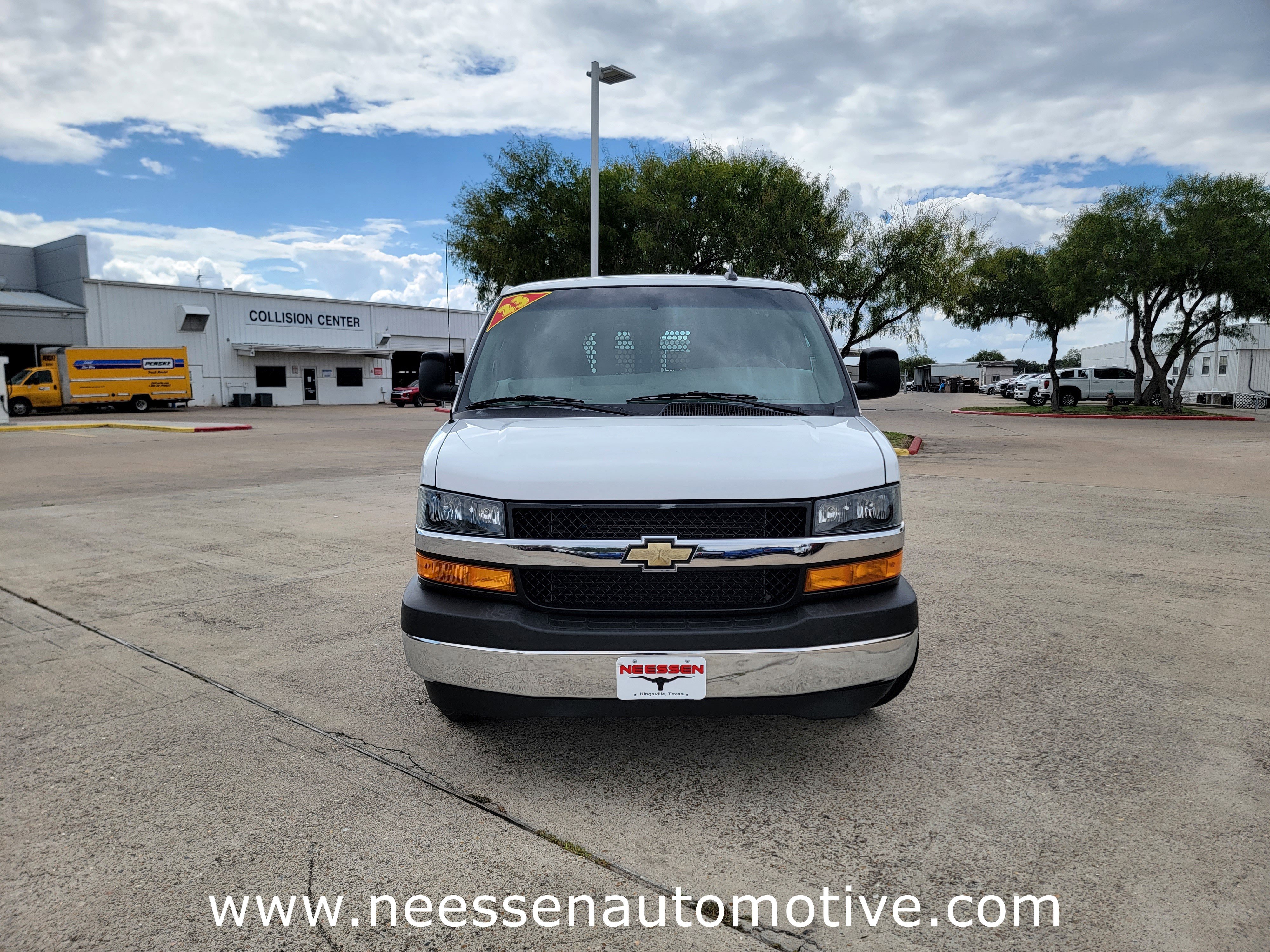 Used 2023 Chevrolet Express 2500 w/ Driver Convenience Package image 2
