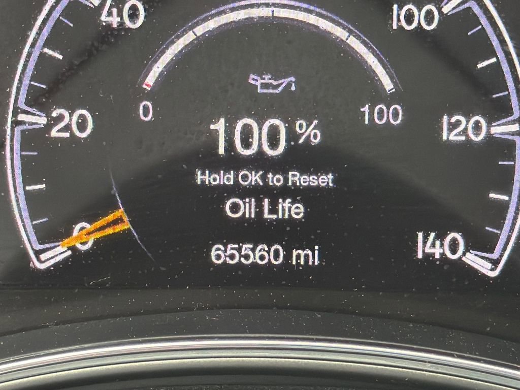 Used 2018 Jeep Grand Cherokee Overland w/ Trailer Tow Group IV image 4