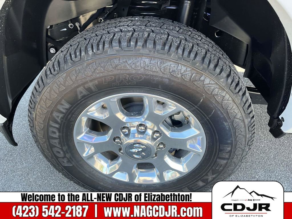 New 2024 RAM 3500 Limited image 11