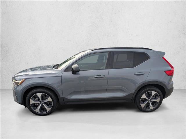 Used 2023 Volvo XC40 B5 Ultimate w/ Protection Package Premier image 8