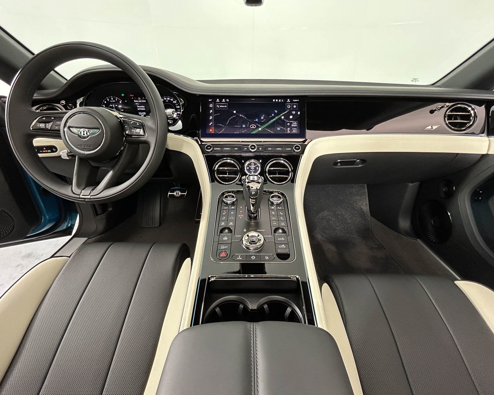 New 2026 Bentley Continental GTC AWD/4WD image 4