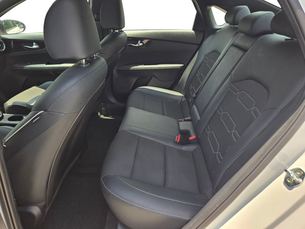 Certified 2021 Kia Forte GT-Line FWD image 18