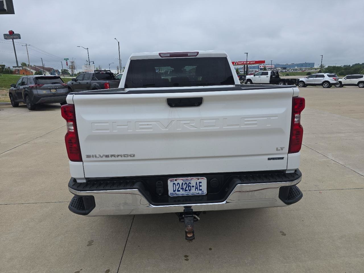 Used 2023 Chevrolet Silverado 1500 LT AWD/4WD image 4