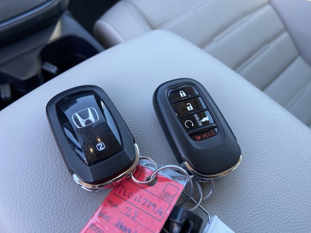 Used 2025 Honda CR-V EX-L image 42
