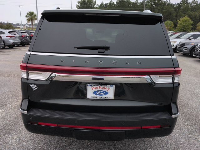 Used 2022 Lincoln Navigator Black Label AWD/4WD image 5