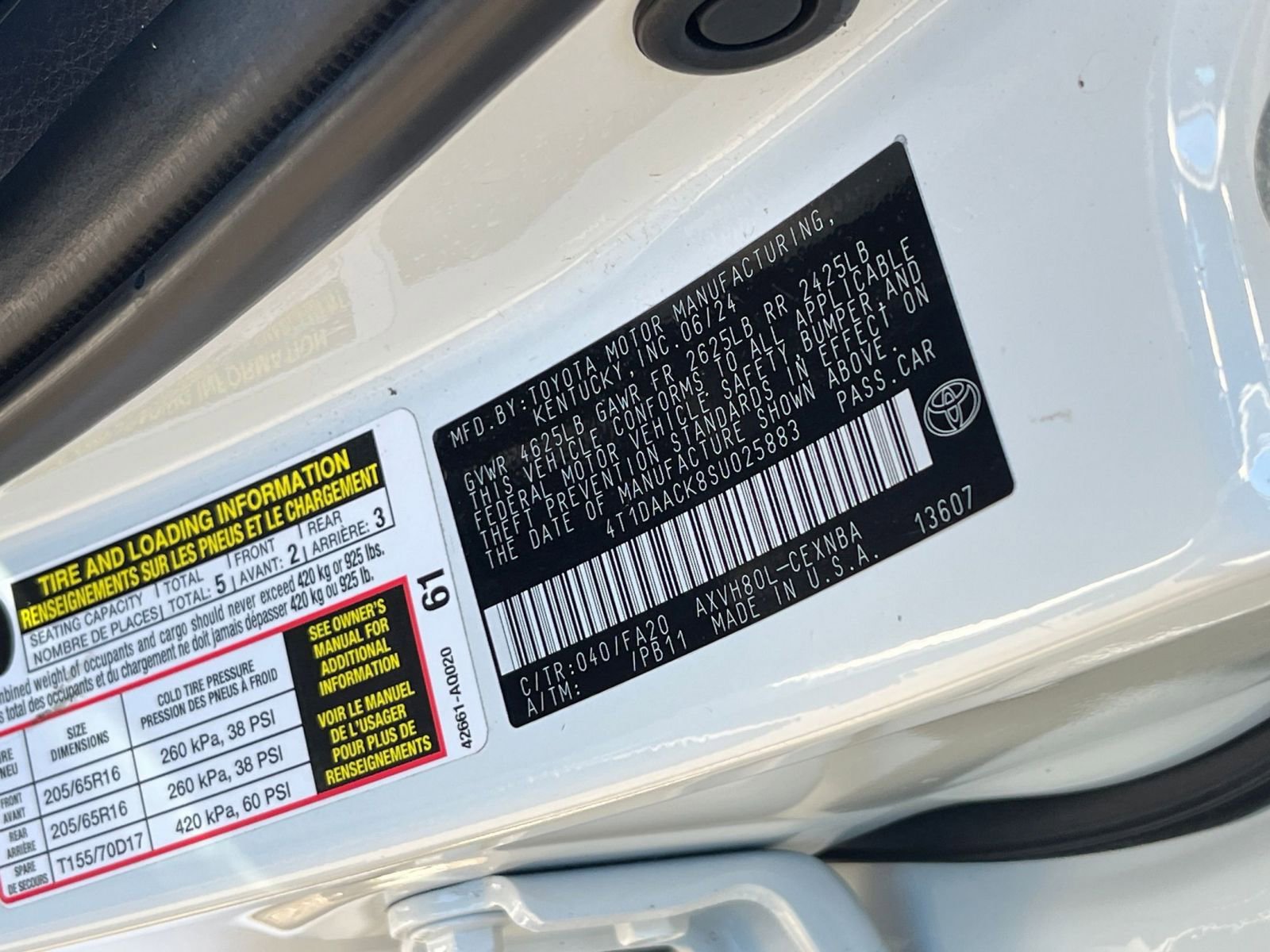 Used 2025 Toyota Camry LE image 35