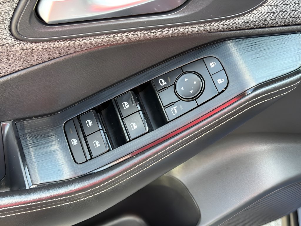 Used 2022 Nissan Rogue SV AWD/4WD image 17