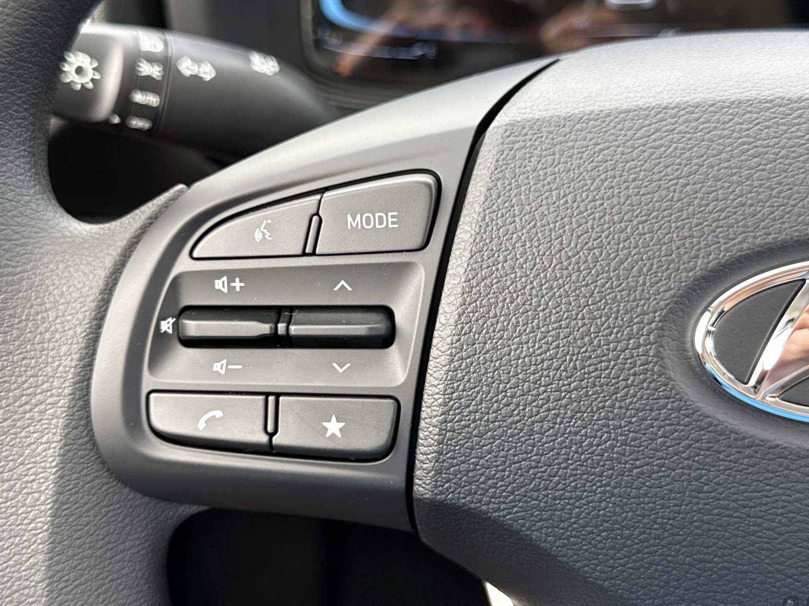 New 2026 Hyundai Venue SE image 17